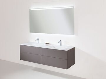 Seda: Badmöbel mit thermogeformtem Corian-Becken