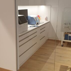 Individueller Innenausbau und für das Ärztezentrum Sanamea Basel von Froidevaux