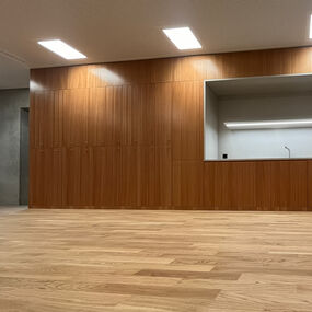 Aménagement intérieur sur mesure pour l'école de Salgesch par Froidevaux