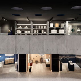 Aménagement intérieur sur mesure pour le Forum Laufen Schweiz AG par Froidevaux