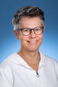 Tanja Bloch, Employée commerciale / Matériel publicitaire